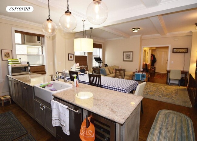 Photo - 240 W 98th St