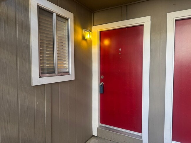 Photo - Gorgeous Lower End Unit with Inside Laundry Available Now!