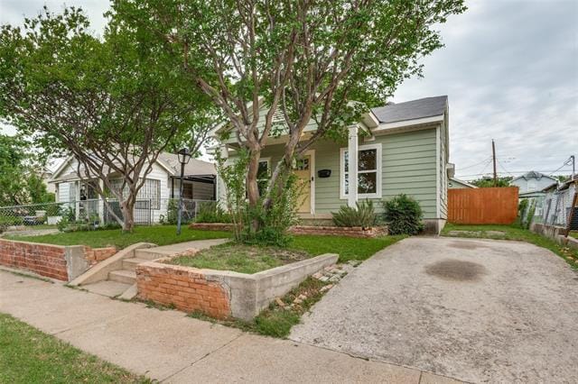Photo - 2723 Sharon St