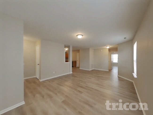 Photo - 683 Florence Dr