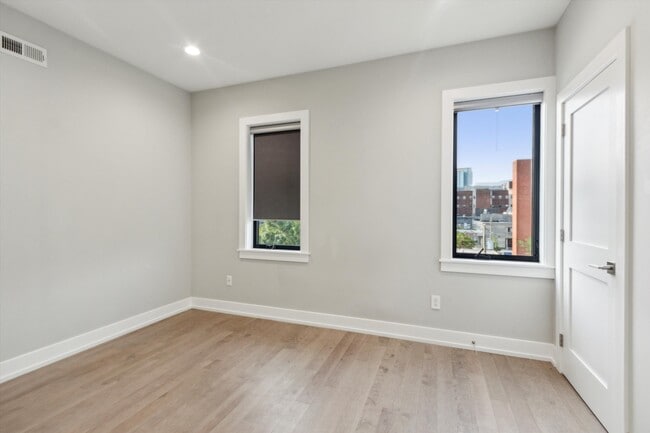 Photo - 3828 Baring St Unit 302