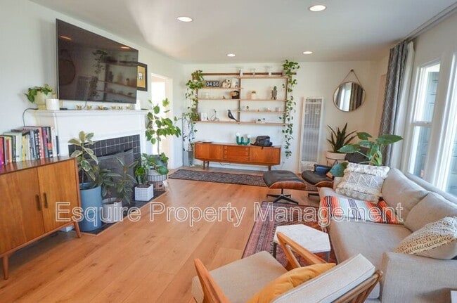 Photo - 676 Doris Ave Unit MAIN HOUSE