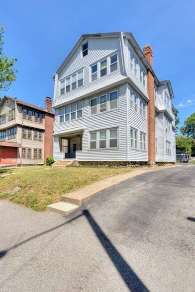 Building Photo - 377 Chandler St Unit 1