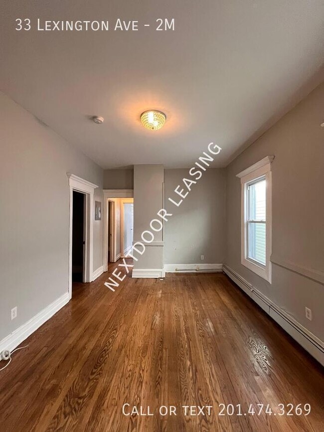 Photo - 33 Lexington Ave Unidad 2M