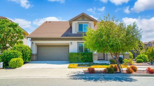 Building Photo - Garibaldi Ranch beautiful 4bedroom 3 full ... Rental