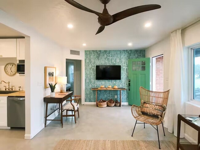 Photo - FARM VIEW BUNGALOW across from UofA Campus Farm! Available Today!