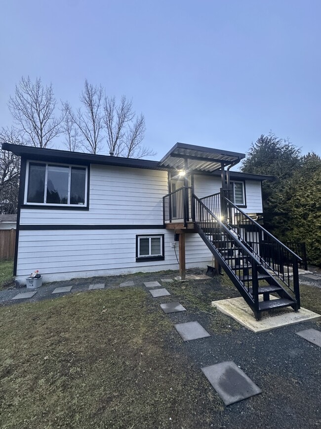 Photo - 24765 Halnor Ave Unité Upper