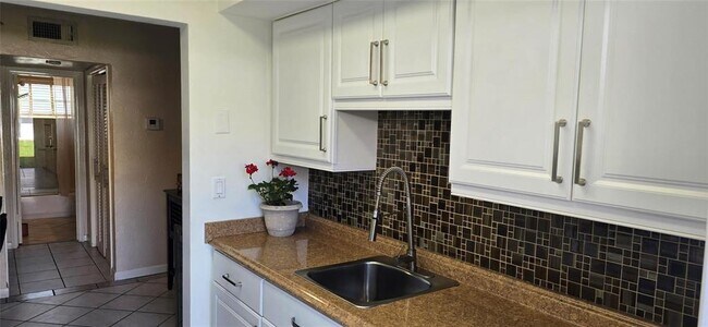 Photo - 1825 Cleveland St Unidad 2