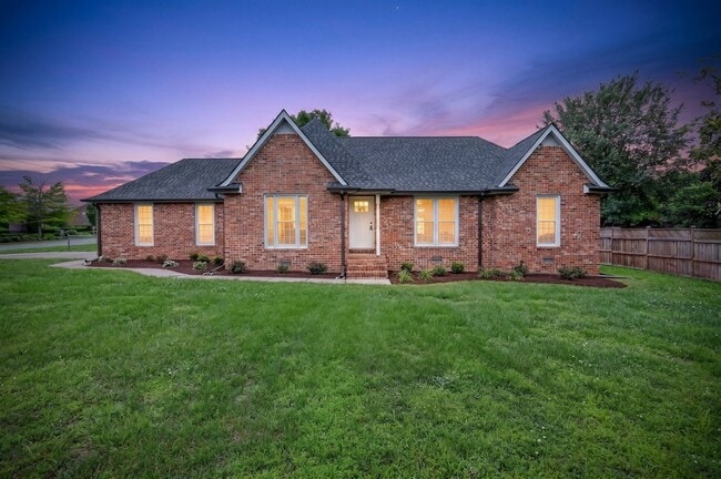 1015 Brinkley Rd