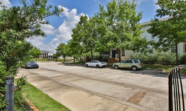 Photo - 15 E Breezy Way
