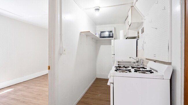 815 W 23rd St Unit 3