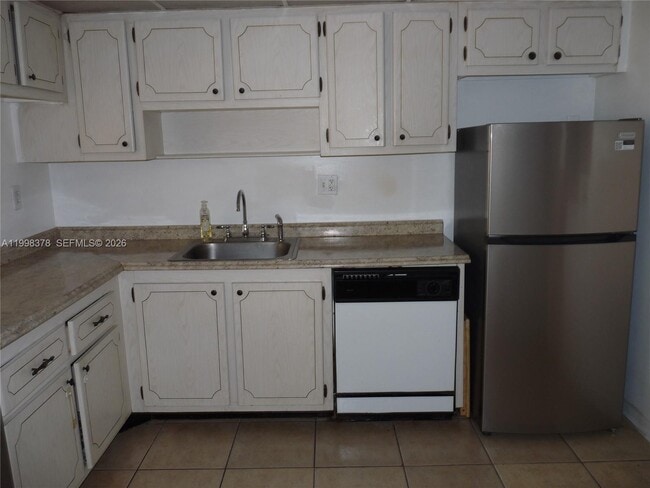 Photo - 14525 N Kendall Dr Unidad 102J