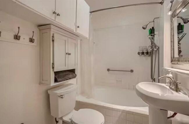 Photo - 8605 Rockwood Ln