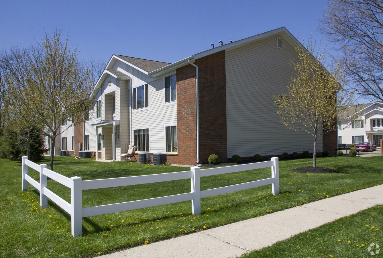 Photo - Trail West Apartments