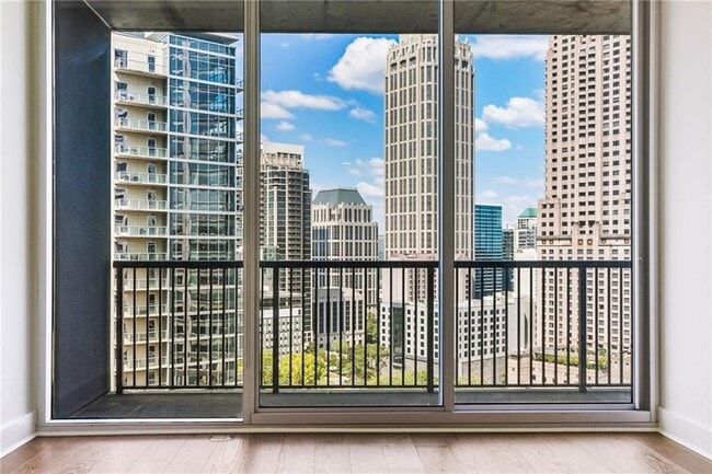 Building Photo - 1080 Peachtree St NE Unit 1501 Rental