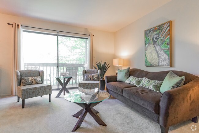 Mansfield Woods Apartments