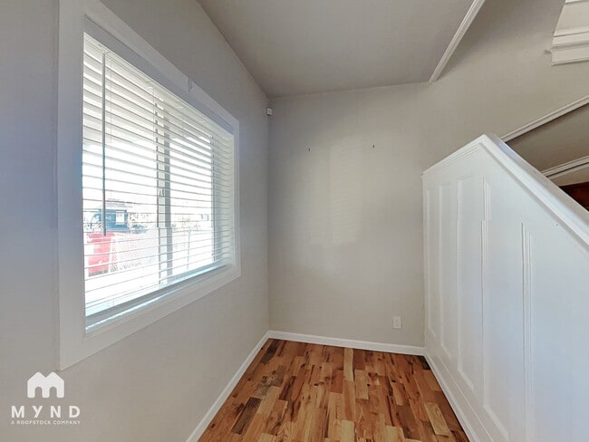 Photo - 2426 S Acoma St