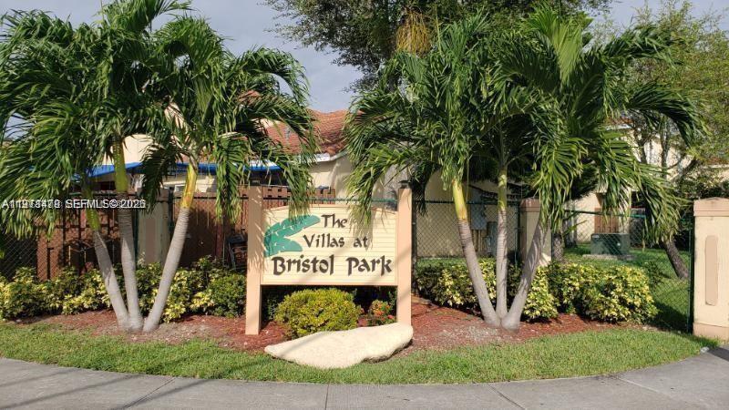 Photo - 410 NW 114th Ave