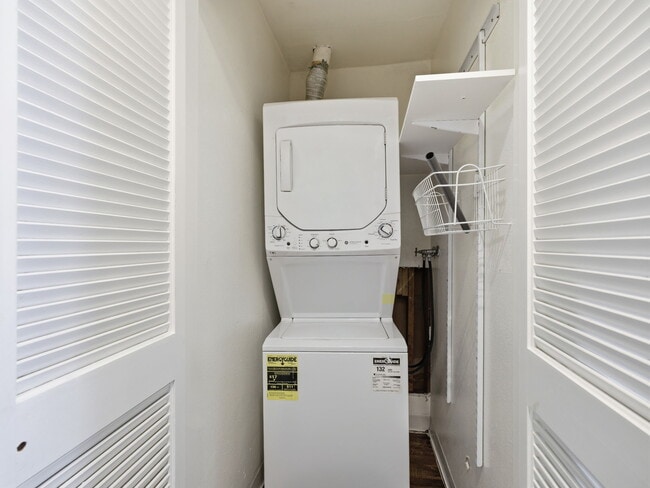 Photo - 1940 N Highland Ave