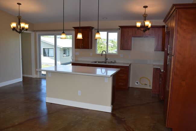 Photo - 1767 Kilauea Ave