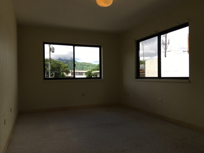 Building Photo - 28 Kainehe St Unit A-2