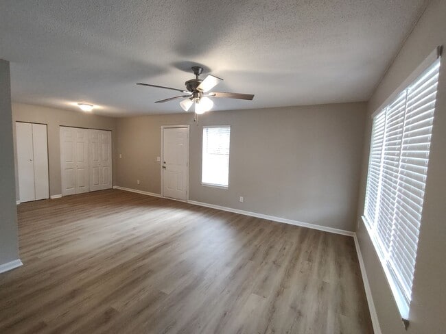 Photo - 778 University Forest Cir