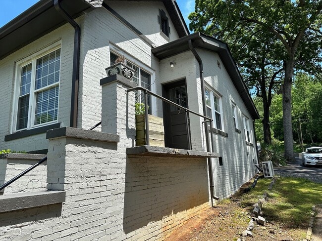 Building Photo - 4914 Tennessee Ave Unit 3