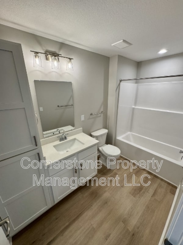 Photo - 8353 Valley Spring Dr