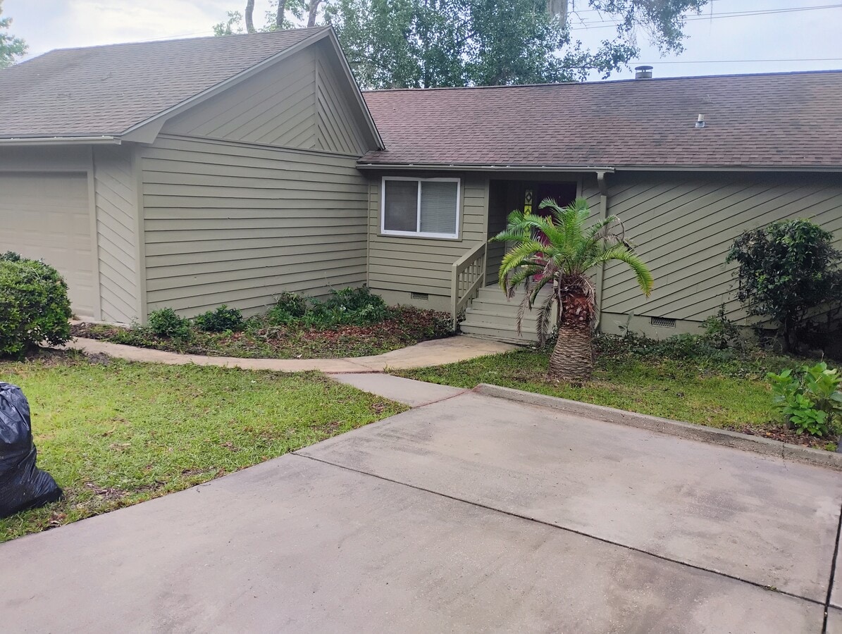Photo - 3058 Bayshore Dr