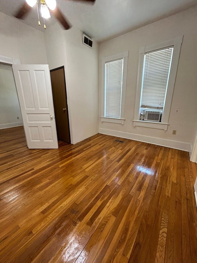 Photo - One Bedroom Apartment on Northside Unit 1