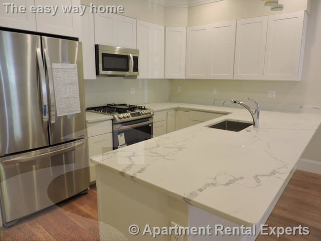 Photo - 470 Green St Unidad 2