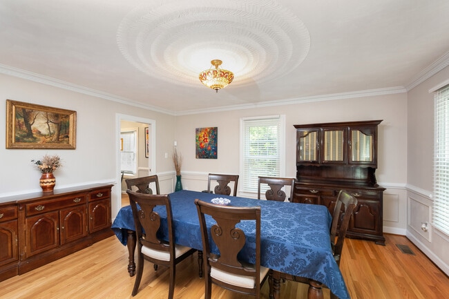 Photo - 338 W Olney Rd