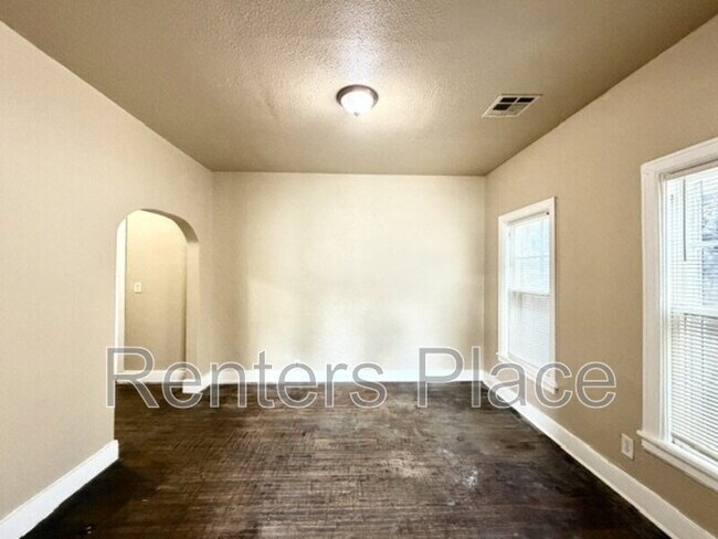 Photo - 120 N Birmingham Pl