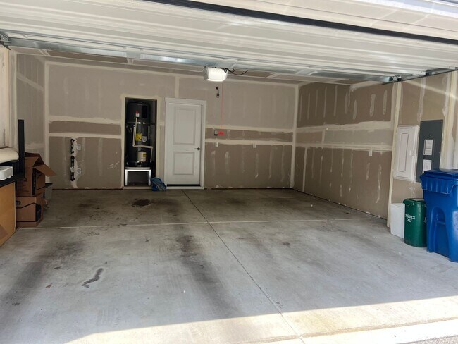 Photo - Beautiful Sunridge Townhome in Kent.