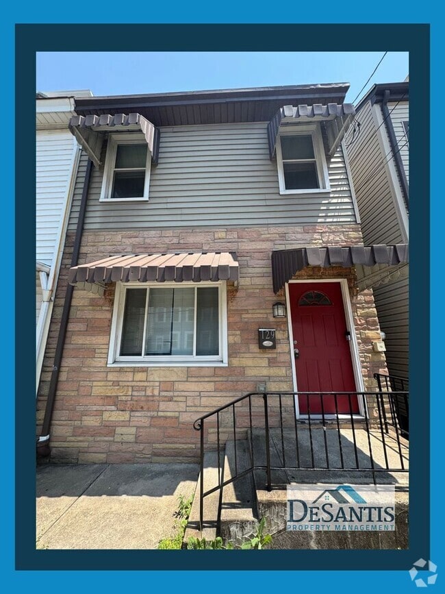 Building Photo - Spacious 4-Bedroom Home with Classic Charm...