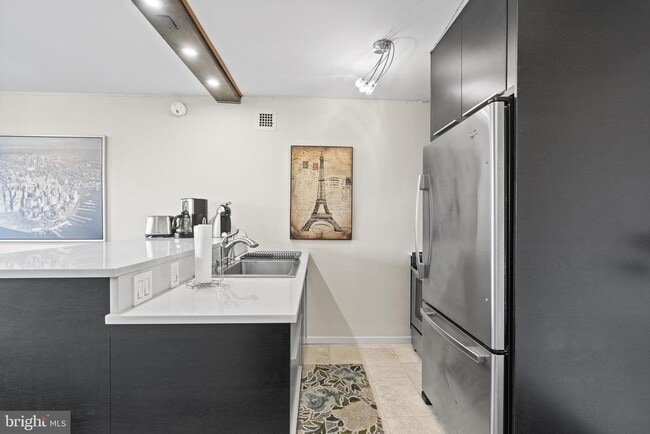 Photo - 2030 F St NW Unit 606