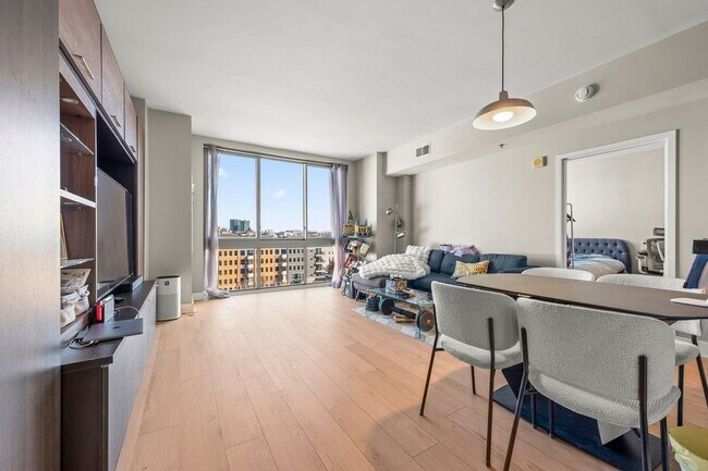 Photo - 800 Jackson St Unit # 707