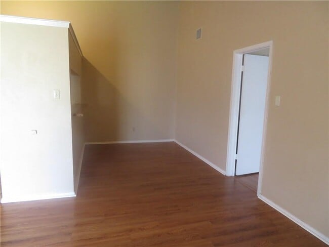 Photo - 3709 Leafield Dr