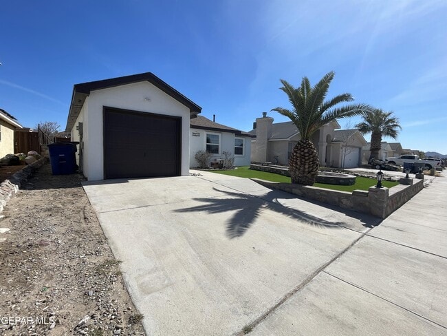 Photo - 5432 Thornridge Cir