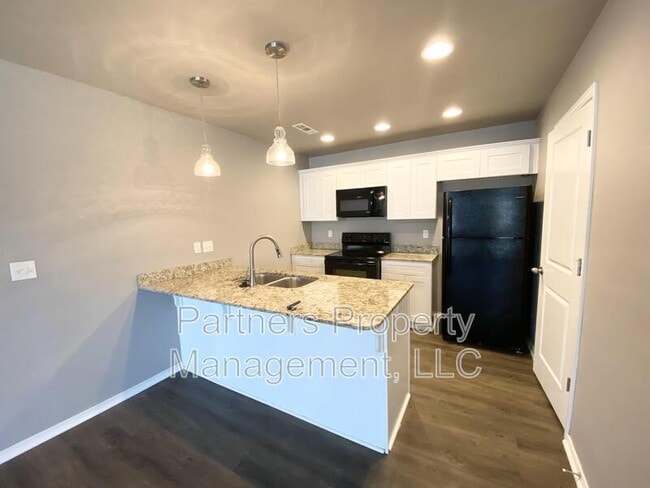 Photo - 810 Hindman Dr