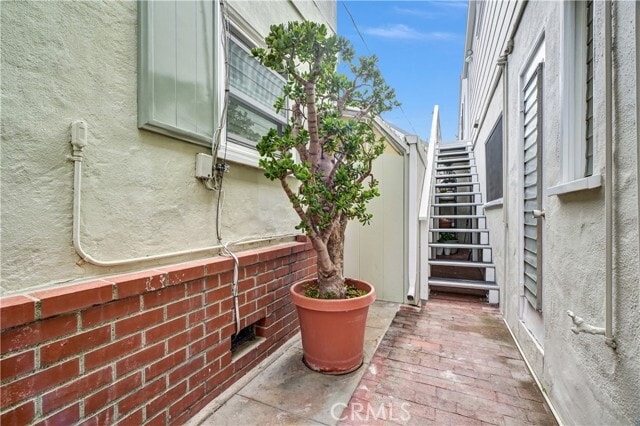 Photo - 320 Sapphire Ave
