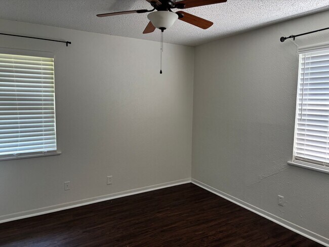 Photo - 4/1.5/1 Brick Home in Quiet South Sherman Neighborhood