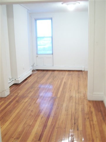 Building Photo - 112 14th St Unit 3 Rental