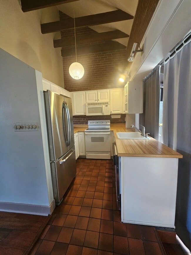 Photo - 414 W Marion St