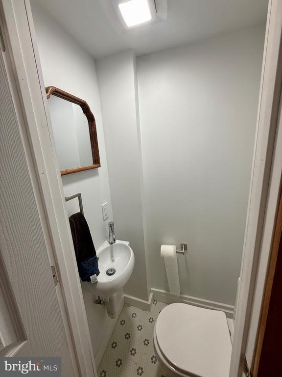 Photo - 1249 E Oxford St