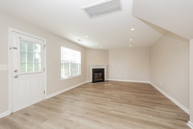 Photo - 4108 Pineorchard Pl