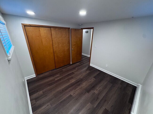 2727 Harlem Rd Unit 2nd Floor