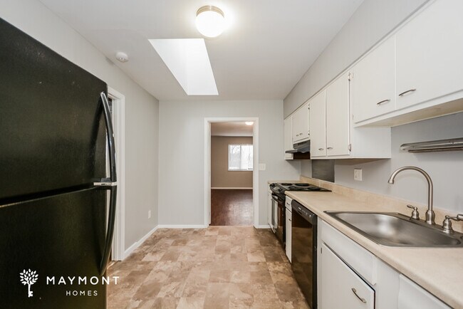 Photo - 2499 Bluelark Dr