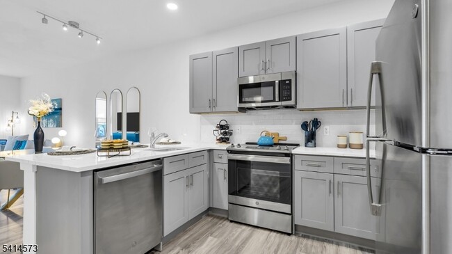 Photo - 47 Kossuth St