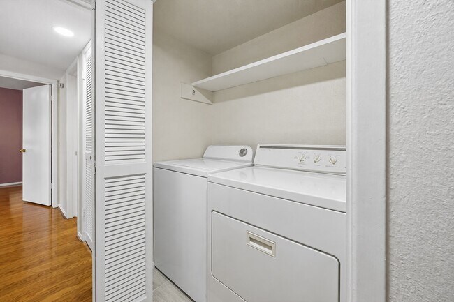 Photo - 2238 S Piney Point Rd Unit 109